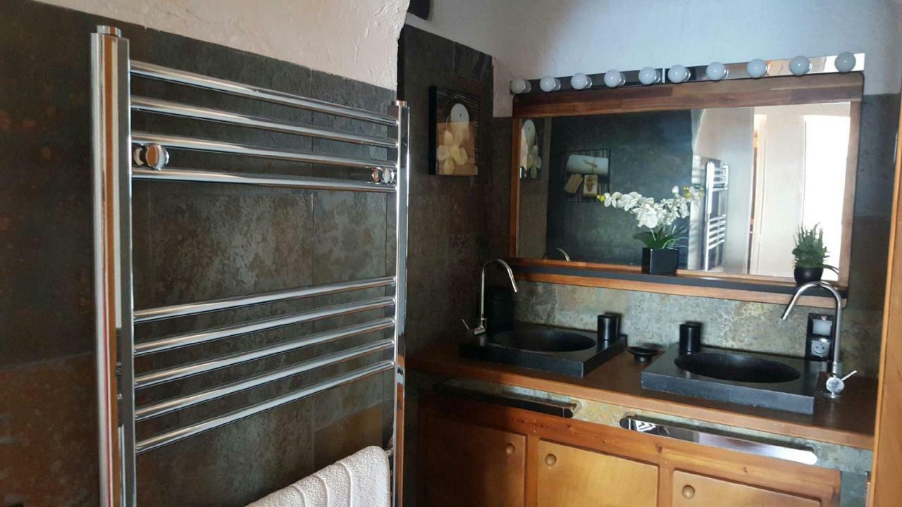 Apartamento La Gavaresse Carqueiranne Exterior foto